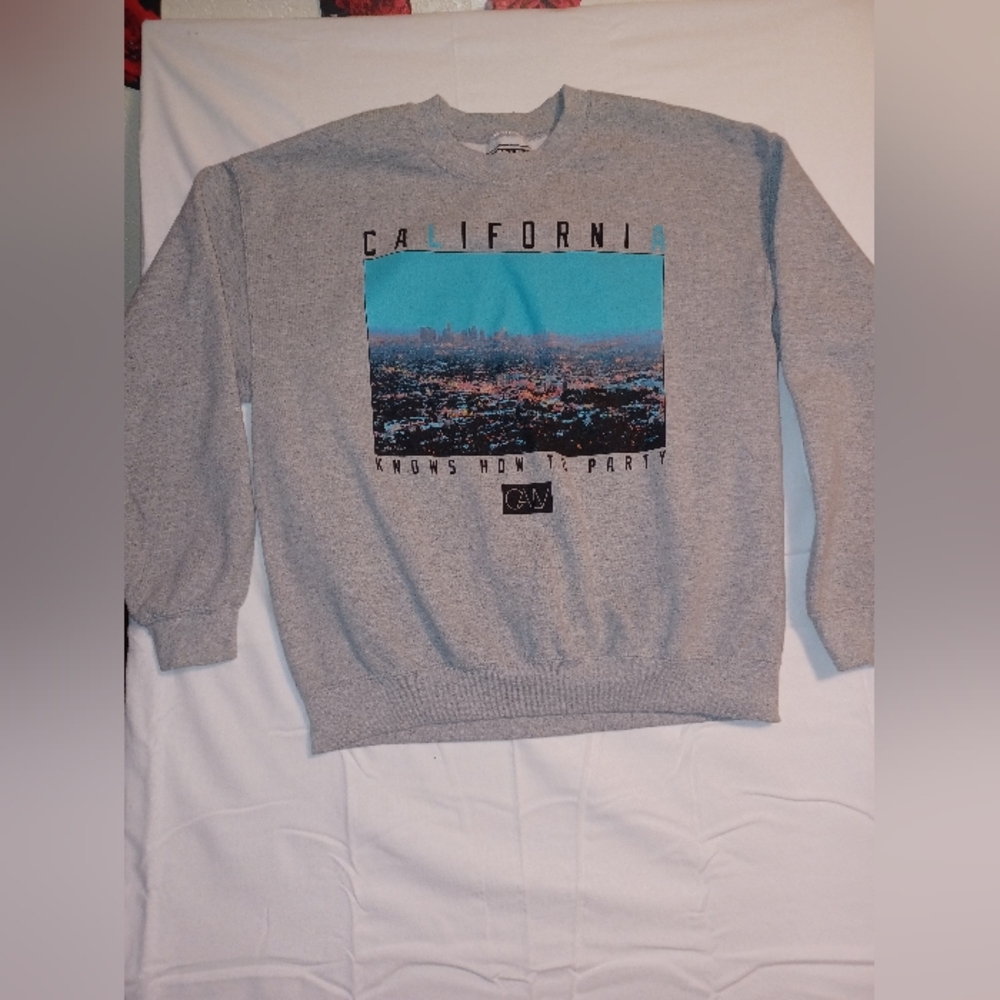 Unisex LG Grey California Love Sweatshirt